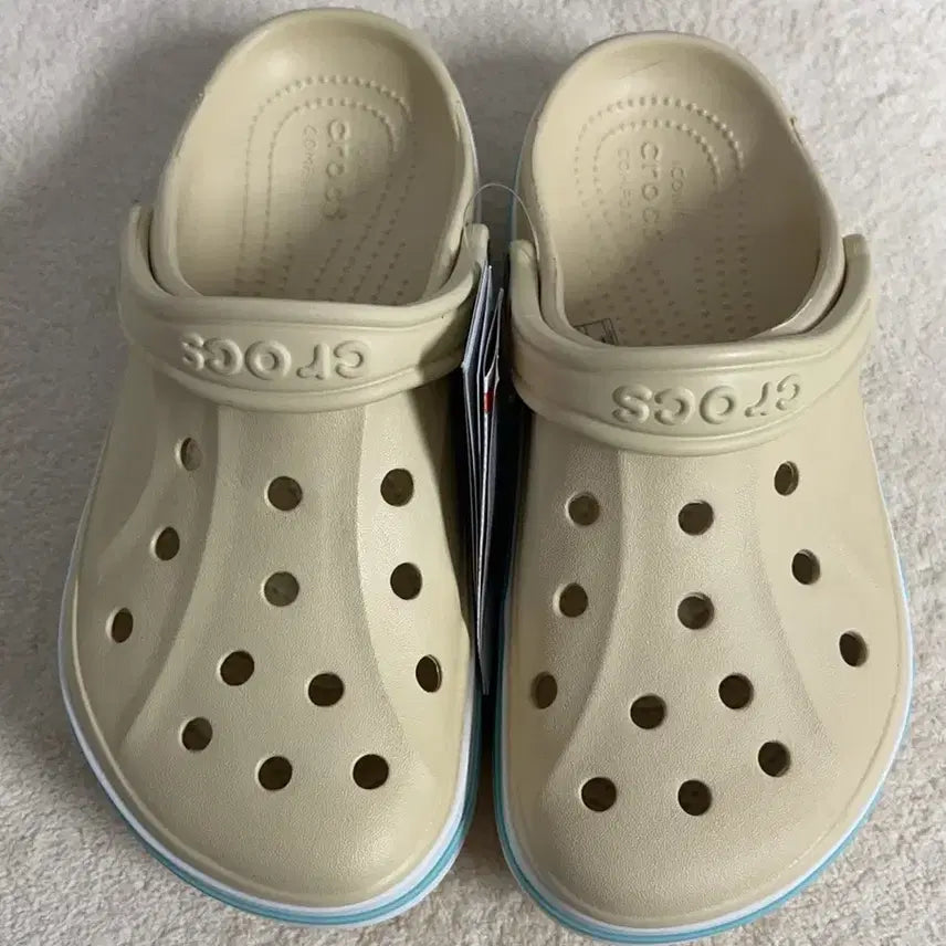 [BUNJANG] Crocs Bayaband Winter White Boots / M5/W7크록스 바야밴드 윈터화이트240사이즈
