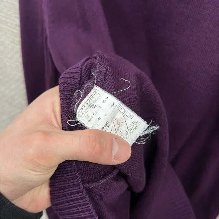 [BUNJANG] Hazzys Wool Knit Zip-up Cardigan / 헤지스 자수로고 울 니트 집업 가디건 95 A07424