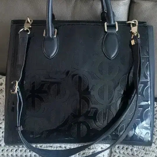 [BUNJANG] Louis Quatorze Signature Pattern Black Enamel Tote Bag/Crossbody Bag / 루이까또즈 시그니처 패턴 블랙 에나멜 토트백겸 크로스백