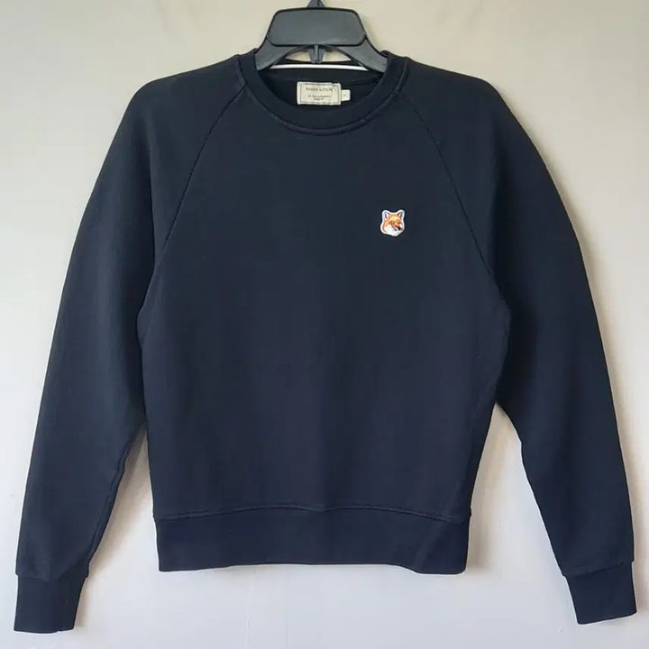 [SOLD OUT] 메종키츠네 S 폭스 헤드 패치 맨투맨. BK. A