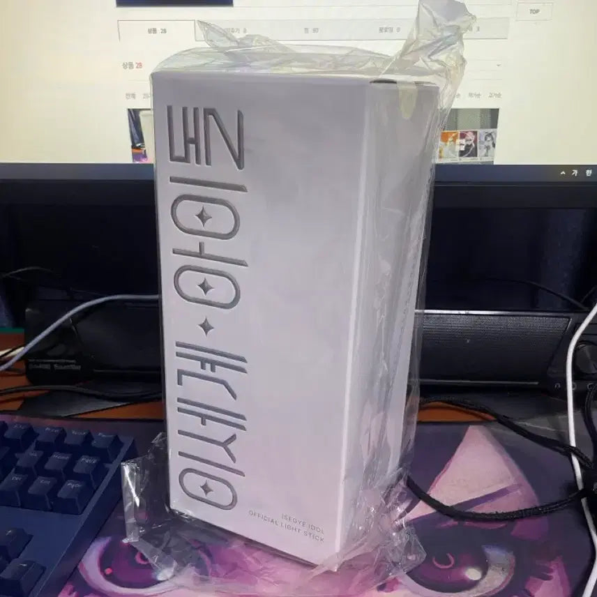 [BUNJANG] WoW (Isegye Idol) Official Lightstick Sealed Set / 이세계아이돌 응원봉 미개봉 (특전포함)