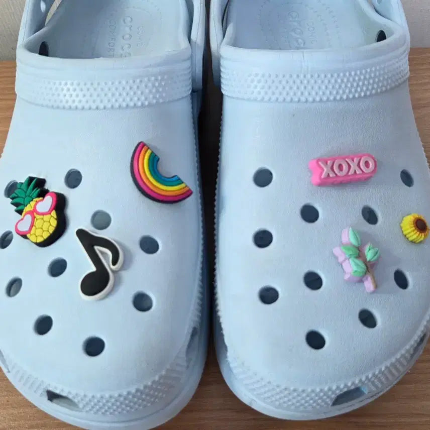 [BUNJANG] Crocs Platform Clog Sandal W8 / 크록스플랫폼클로그샌들W8 (250)