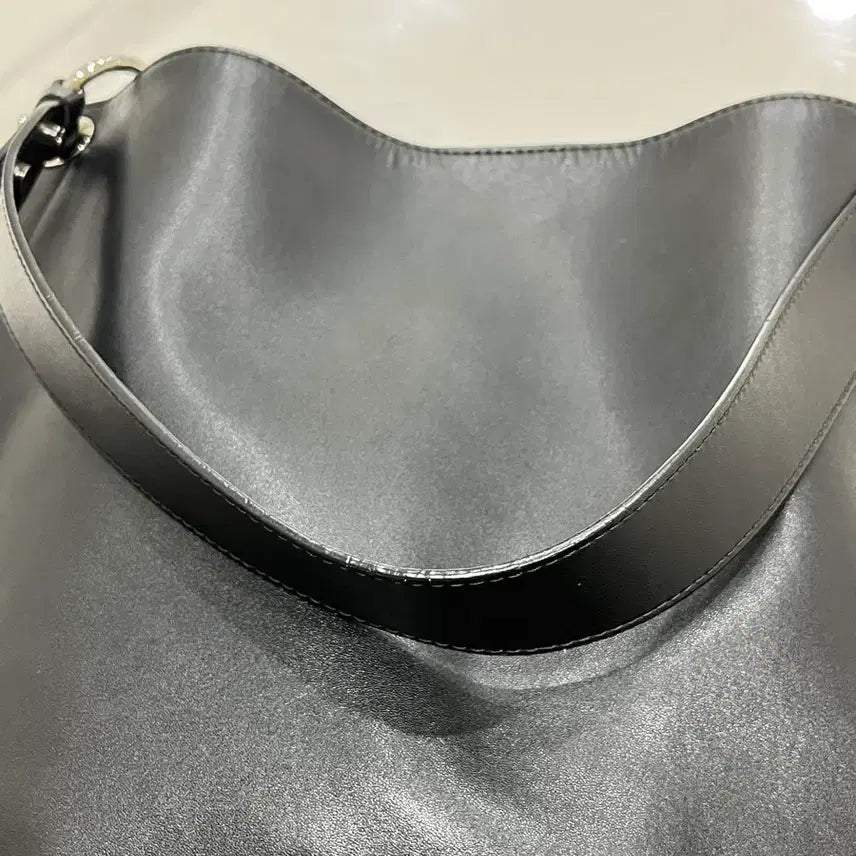 [BUNJANG] Ather &amp; Black Leather Hobo Shoulder Bag / 아더앤드 소가죽 호보백 숄더백 블랙