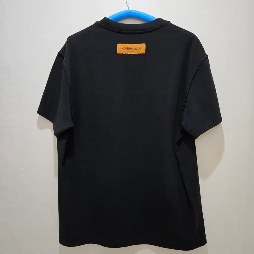 [BUNJANG] Louis Vuitton Logo Pocket T-shirt / 루이비통 로고 포켓 반팔 L사이즈