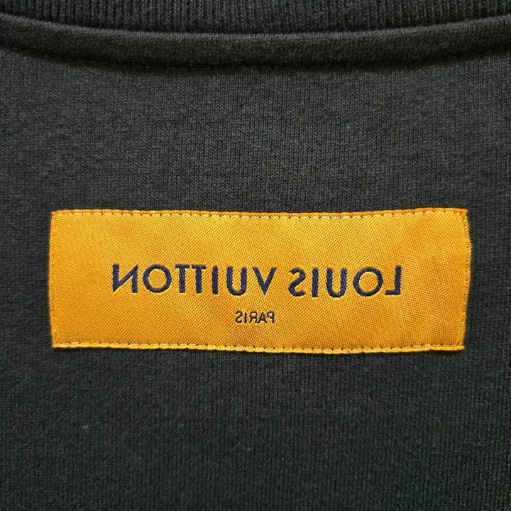 [BUNJANG] Louis Vuitton Logo Pocket T-shirt / 루이비통 로고 포켓 반팔 L사이즈
