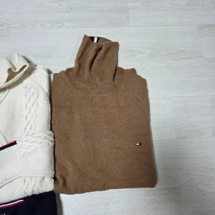 [BUNJANG] Tommy Hilfiger Knit/Sweatshirt Collection / 타미힐피거 니트/맨투맨 모음