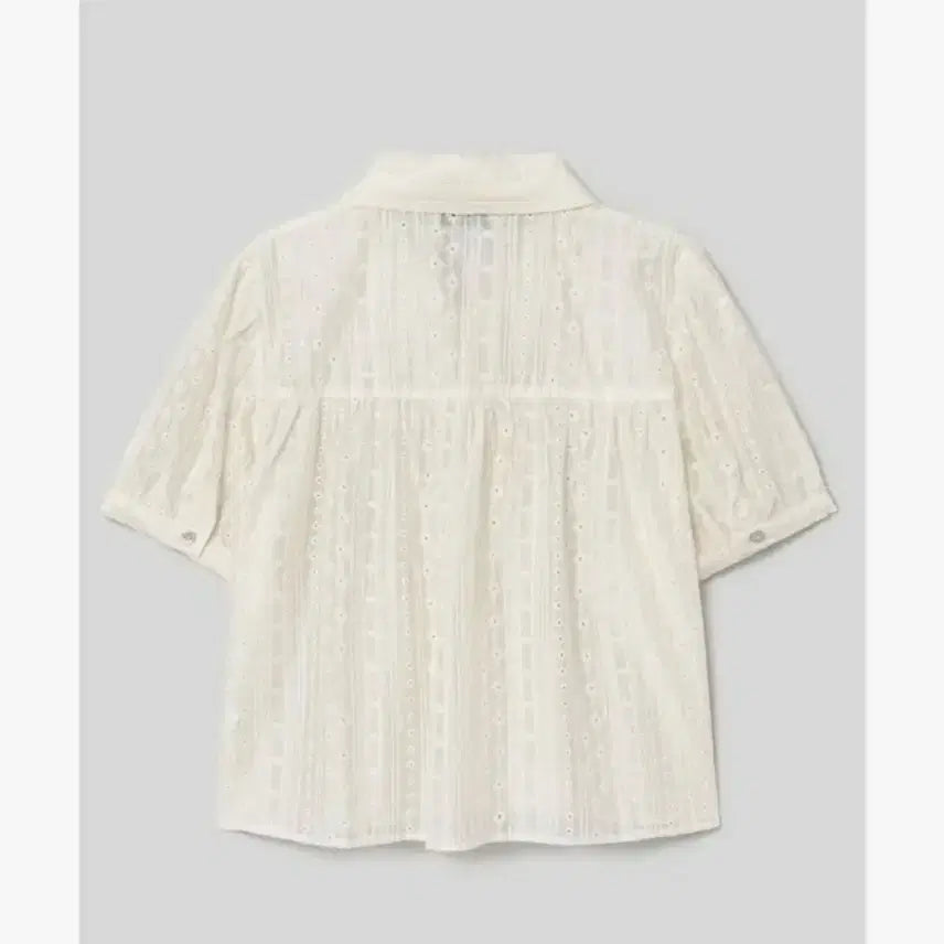 [BUNJANG] 8 Seconds Punched Embroidery Short Sleeve Blouse / 에잇세컨즈 펀칭 자수 반팔 블라우스