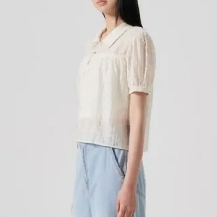 [BUNJANG] 8 Seconds Punched Embroidery Short Sleeve Blouse / 에잇세컨즈 펀칭 자수 반팔 블라우스