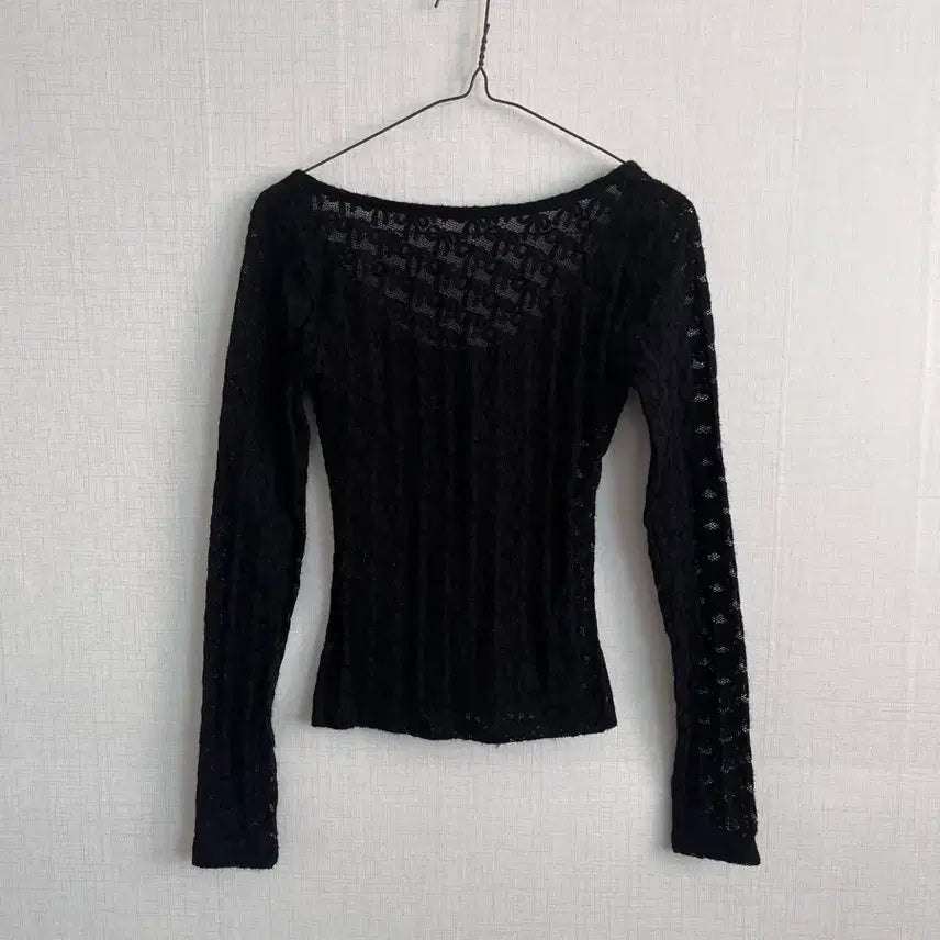 [BUNJANG] Embroidered Lace See-through Top / 리본 자수 레이스 시스루티 [급처] 만원샵