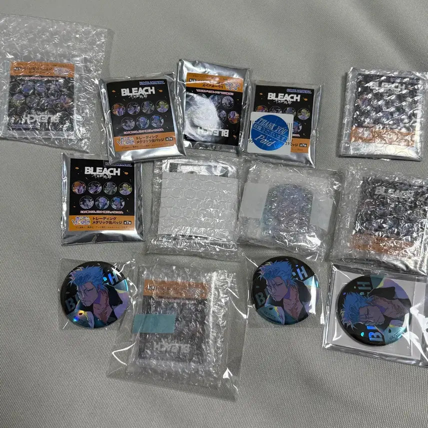 [BUNJANG] BLEACH Thousand-Year Blood War Grimmjow Metal Can Badge / 그림죠 BLEACH 천년혈전편 메탈릭 캔뱃지