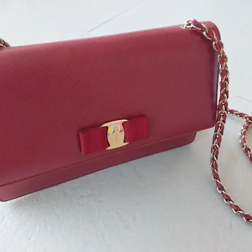 [BUNJANG] Ferragamo Ginny Crossbody Bag / 페라가모 지니 크로스백