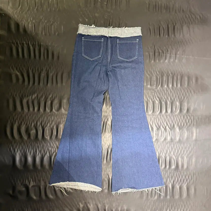 [SOLD OUT] 렉토 플레어 로우라이즈 데님팬츠
