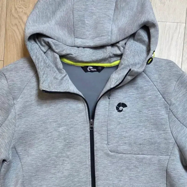 [BUNJANG] NEPA Spring Hooded Zip-up Jacket (XL) / 미사용 네파 봄 후드 집업 105사이즈 (XL) (줄자사진 참고하시길요