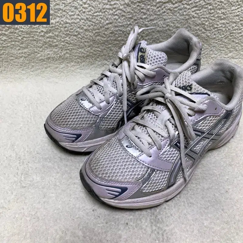 [BUNJANG] Asics Gel-1130 White Silver Sneakers / 250 아식스 젤1130 화이트 실버 스니커즈 운동화