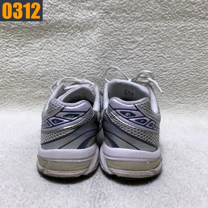 [BUNJANG] Asics Gel-1130 White Silver Sneakers / 250 아식스 젤1130 화이트 실버 스니커즈 운동화
