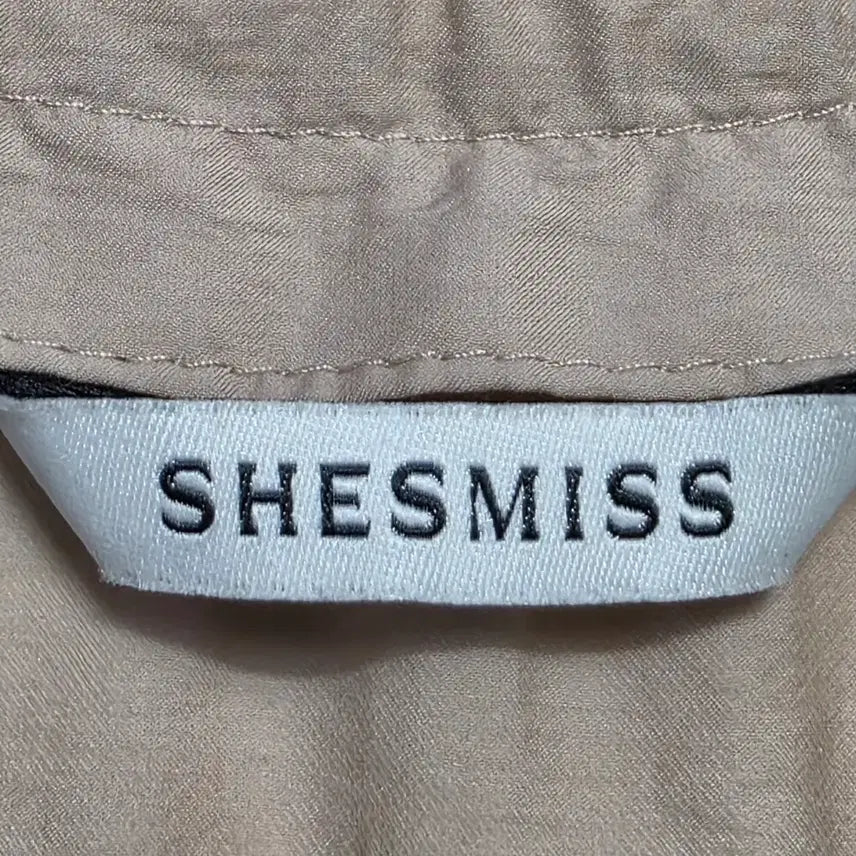 [BUNJANG] Shesmiss Shirring Neck Jumper 55 / 0805 쉬즈미스(shesmiss) 셔링넥 점퍼 55
