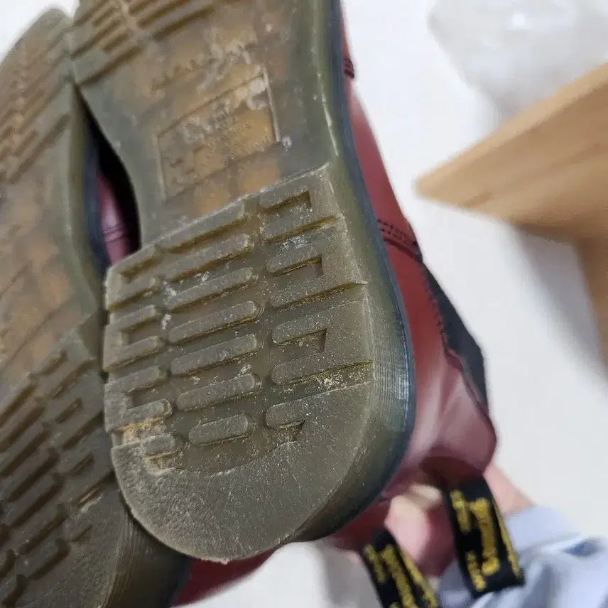 [BUNJANG] Dr. Martens 2976 Chelsea Boots Cherry Red / 닥터마틴 2976 첼시 부츠 체리레드 260