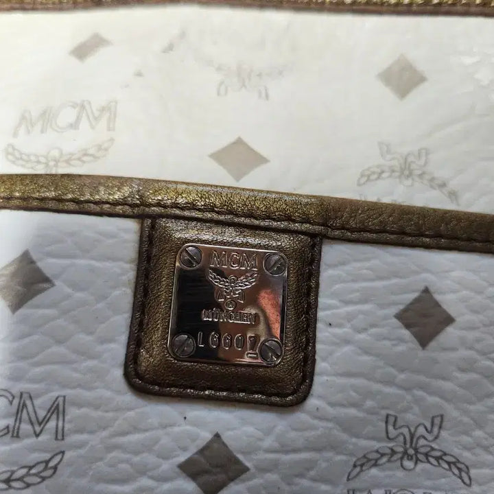 [SOLD OUT] 엠씨엠 MCM 비세토스 숄더백-성주택있음