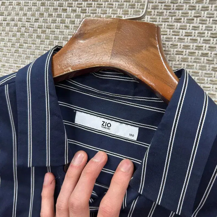 [BUNJANG] ZIOSONGZIO Striped Long Sleeve Shirt / 지오송지오 캐주얼 스트라이프 긴팔 셔츠 100 A07469