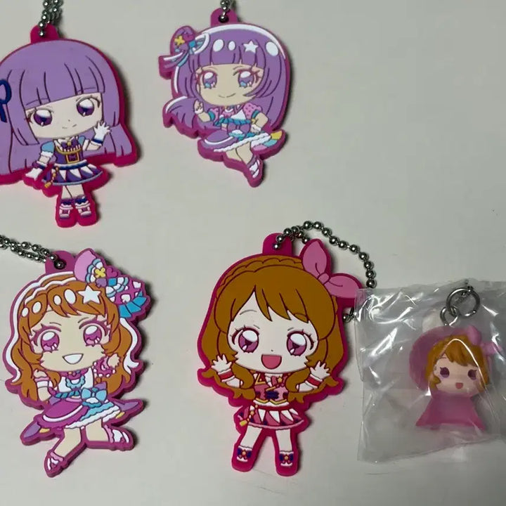 [BUNJANG] Aikatsu! Sora Hoshizora and Lilie Shirogane Keyring Bundle Set / 아이엠스타 하늘이 리라 키링 일괄 양도