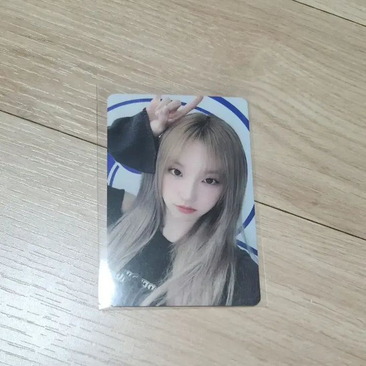 [BUNJANG] (G)I-DLE Woogi Mini Pouch with Photocard / 우기 미니 파우치 포카포함