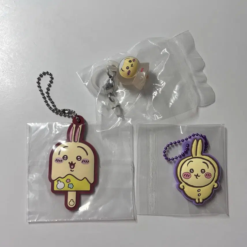 [BUNJANG] Chikawa Usagi Raincoat Mejiroshi Ice Cream Kuji Keyring / 치이카와 우사기 우비 메지루시 아이스크림 쿠지 키링 가챠
