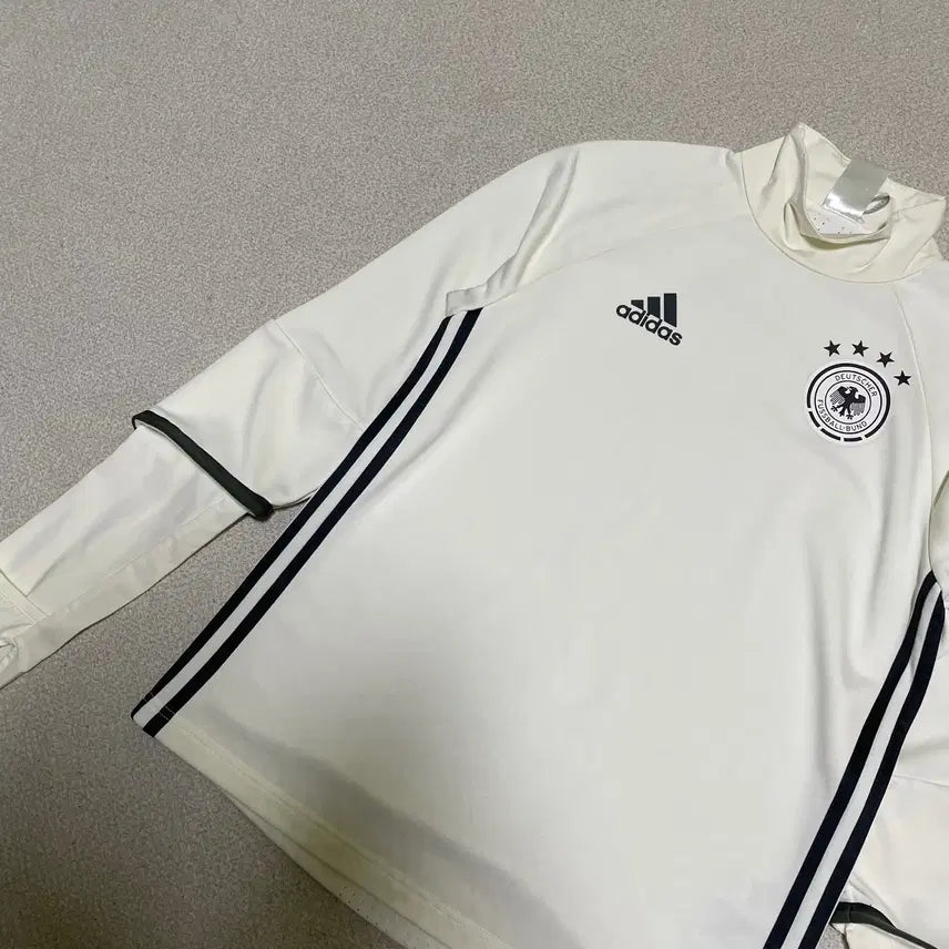 [BUNJANG] Adidas Germany Training Top (N.2601) - Size M / M 아디다스 독일 트레이닝탑 상의 N.2601