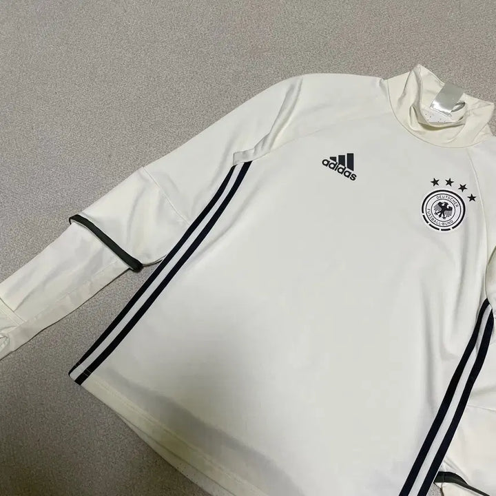 [BUNJANG] Adidas Germany Training Top (N.2601) - Size M / M 아디다스 독일 트레이닝탑 상의 N.2601