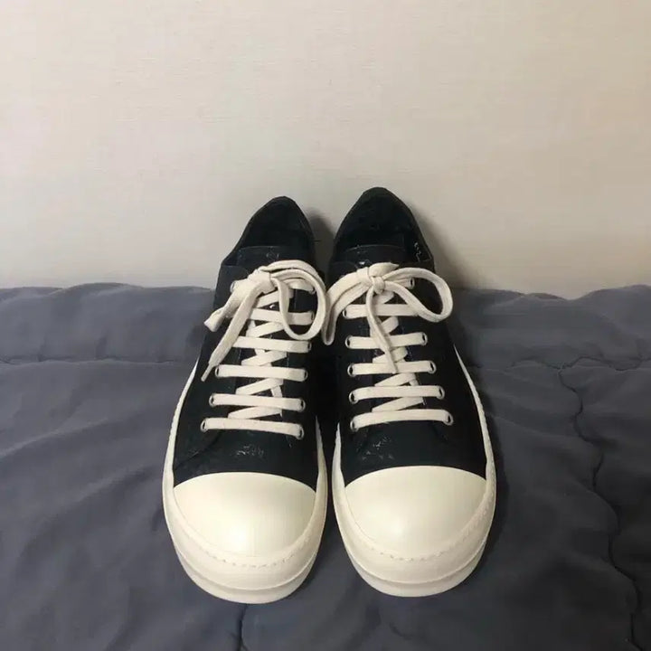 [SOLD OUT] 18FW 릭 오웬스 릭컨 릭반스 라몬즈 로우 40 사이즈