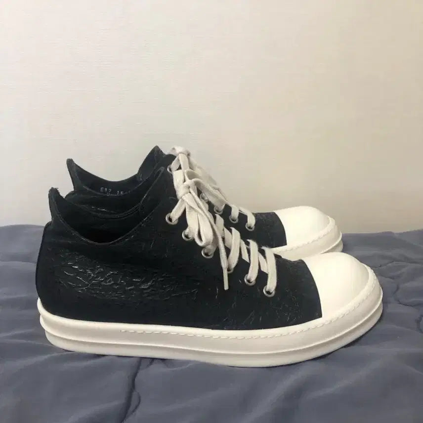 [SOLD OUT] 18FW 릭 오웬스 릭컨 릭반스 라몬즈 로우 40 사이즈