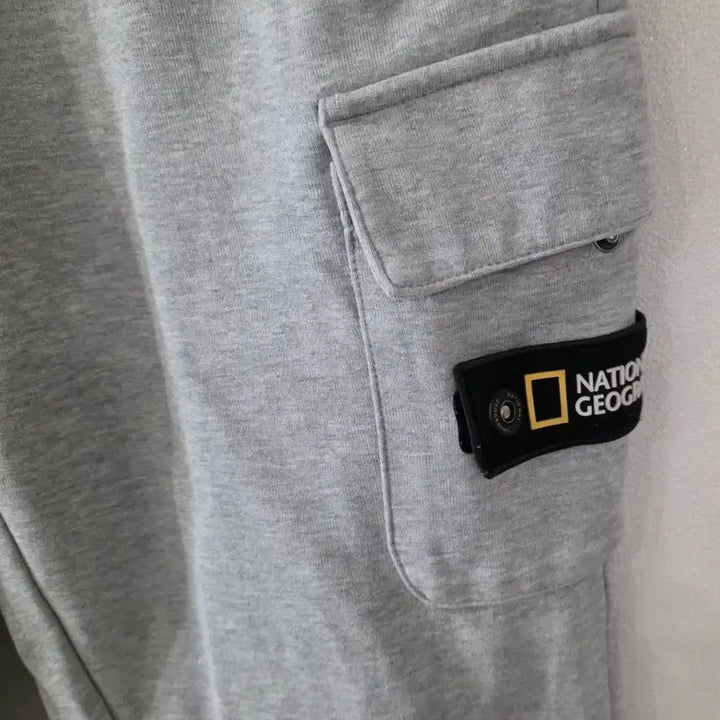 [BUNJANG] National Geographic Cargo Jogger Pants Size 81 / 내셔널지오그래픽 카고 조거팬츠 81