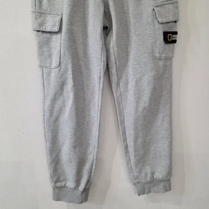 [BUNJANG] National Geographic Cargo Jogger Pants Size 81 / 내셔널지오그래픽 카고 조거팬츠 81