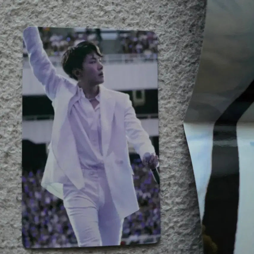 [BUNJANG] BTS J-Hope Love Yourself Seoul DVD Photocard + Poster Set / 방탄 bts 럽셀 서울 콘서트 디비디 제이홉 포카 포토카드 호석 앨범