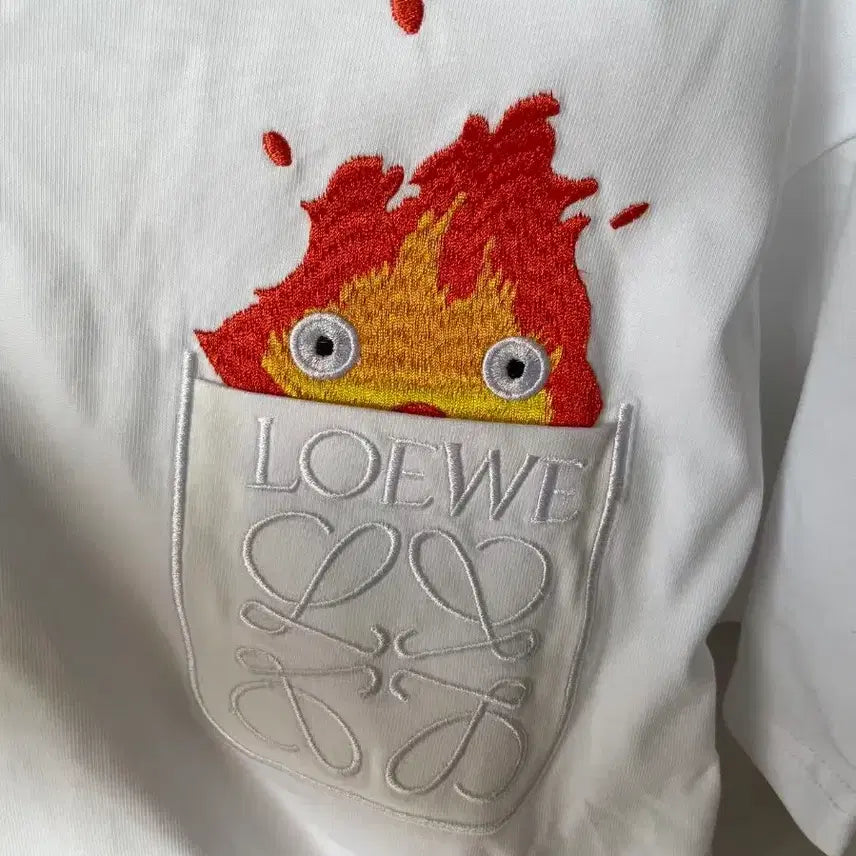 [BUNJANG] Loewe Calcifer Embroidered T-shirt / Loewe 지브리 컬렉션 칼시퍼 티셔츠하울의 움직이는 성