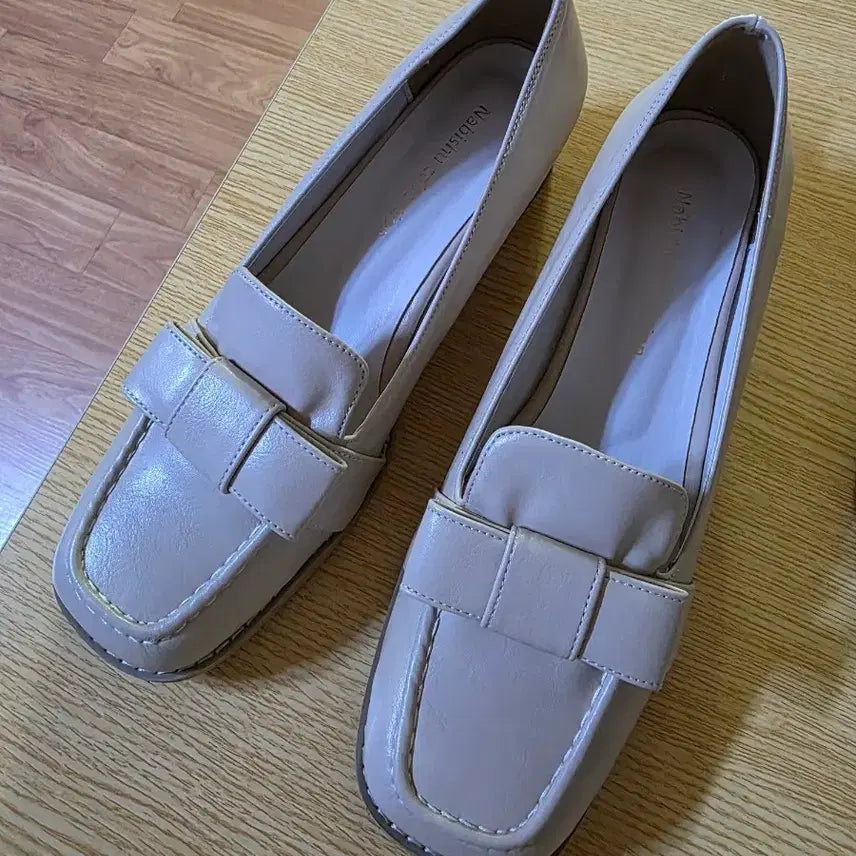 [BUNJANG] Basic Ribbon Heels / 리본 기본 구두 새상품 굽 3센티
