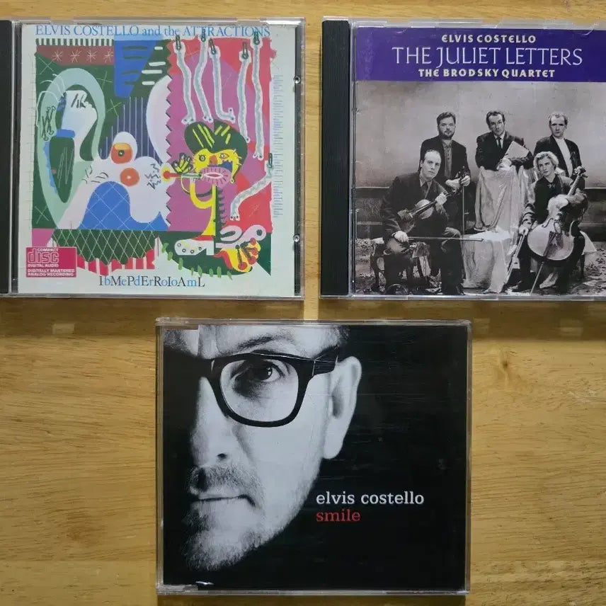 [BUNJANG] Elvis Costello Album and Single CD Bundle / CD 음반 Elvis Costello 엘비스 코스텔로 앨범, 싱글 3장