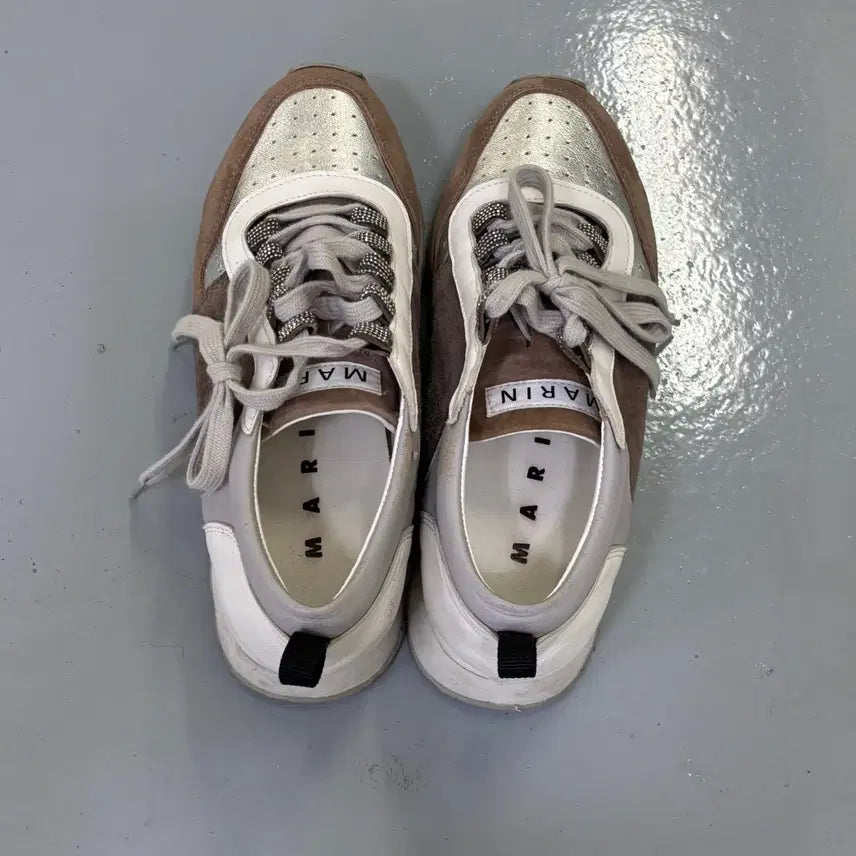 [BUNJANG] MARI 225 Daily Sneakers / 225 MARI 데일리 스니커즈 0309E