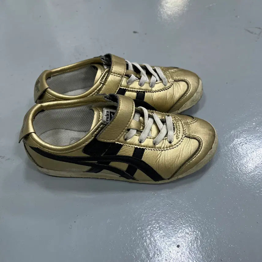 [BUNJANG] Onitsuka Tiger Kids Sneakers / 185 오니츠카타이거 키즈 운동화 0312M1