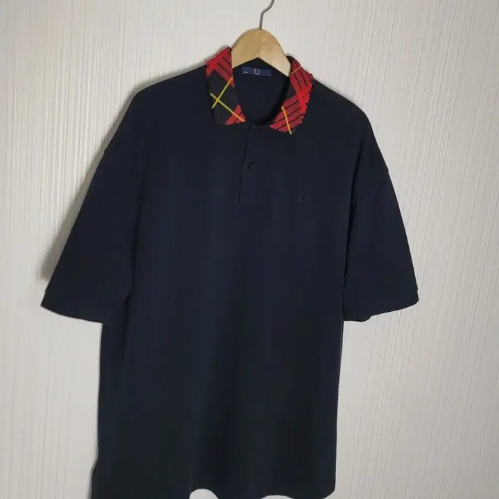 [BUNJANG] Fred Perry Cut Away Collar Short Sleeve T-shirt / 110_프레드페리 컷어웨이 카라 반팔티셔츠 블랙
