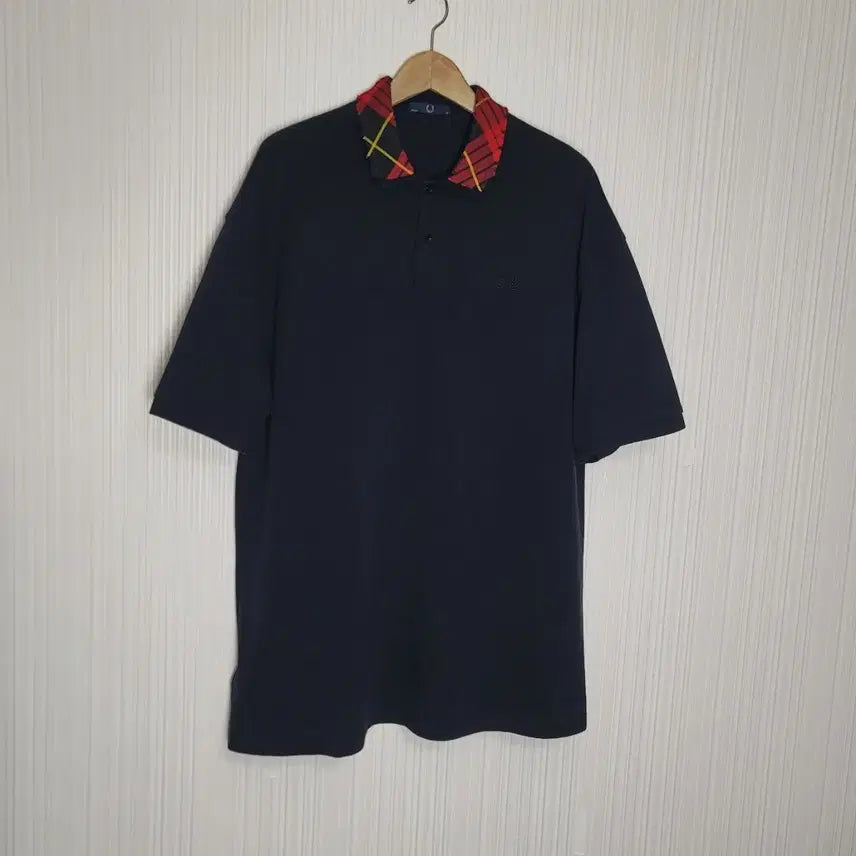 [BUNJANG] Fred Perry Cut Away Collar Short Sleeve T-shirt / 110_프레드페리 컷어웨이 카라 반팔티셔츠 블랙