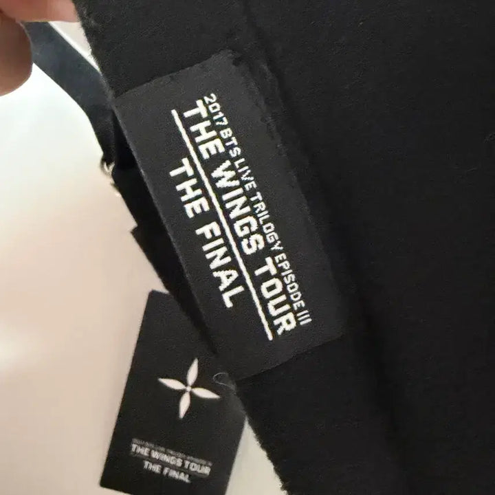 [BUNJANG] BTS Wings Tour Beret + Shopper Bag / BTS 윙콘 콘서트 굿즈 공굿 베레모 + 쇼퍼백 방탄소년단 윙파콘