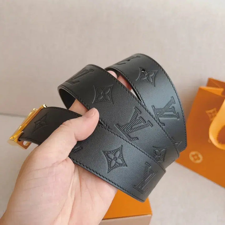 [BUNJANG] Louis Vuitton Embossed Black Belt with Gold Buckle / 루이비통 블랙 엠보싱 벨트 금장 버클