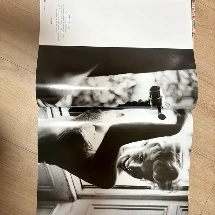 [BUNJANG] LIFE 70th Anniversary Platinum Edition Photo Album / LIFE 70주년 플래티넘 희귀 사진집-카페 인테리어 추천
