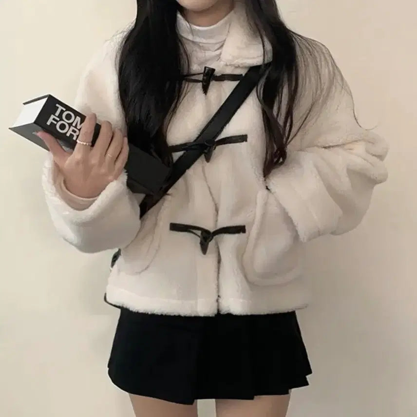 [BUNJANG] Tteokbokki Short Coat / 떡볶이 숏코트