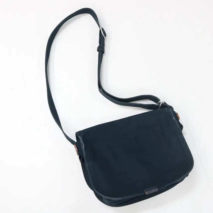 [BUNJANG] Porter Navy Canvas Messenger Bag / PORTER 포터 가죽 트리밍 네이비 캔버스 메신저백