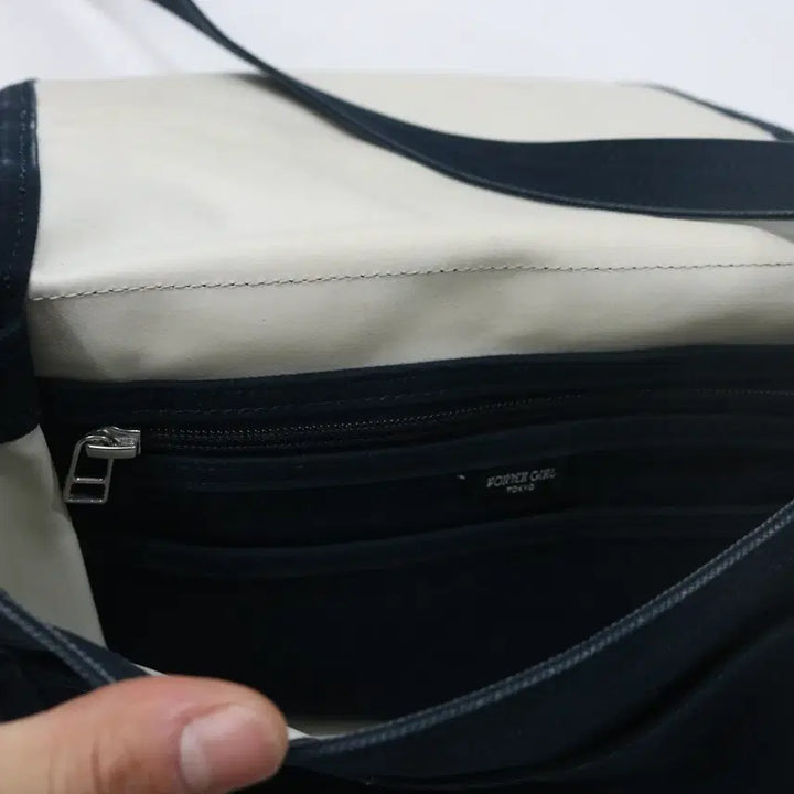 [BUNJANG] Porter Navy Canvas Messenger Bag / PORTER 포터 가죽 트리밍 네이비 캔버스 메신저백