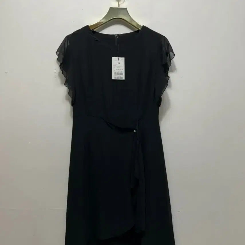 [SOLD OUT] SI 블랙 쉬폰 랩 원피스 프릴 소매  새상품 55사이즈.