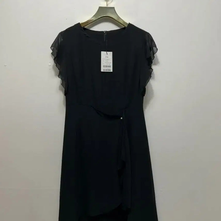 [SOLD OUT] SI 블랙 쉬폰 랩 원피스 프릴 소매  새상품 55사이즈.