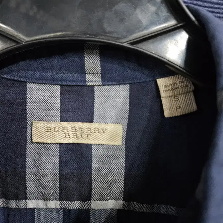 [BUNJANG] Burberry Striped Check Slim Fit Long Sleeve Shirt / 버버리 스트라이프 체크 남성 슬림핏 90~95 긴팔셔츠