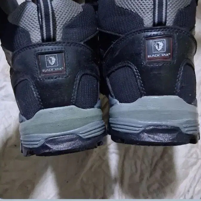 [BUNJANG] Black Yak Clint Gore-Tex Hiking Shoes / 블랙야크 클린트 고어텍스 트레킹화 270(275) 택비포함